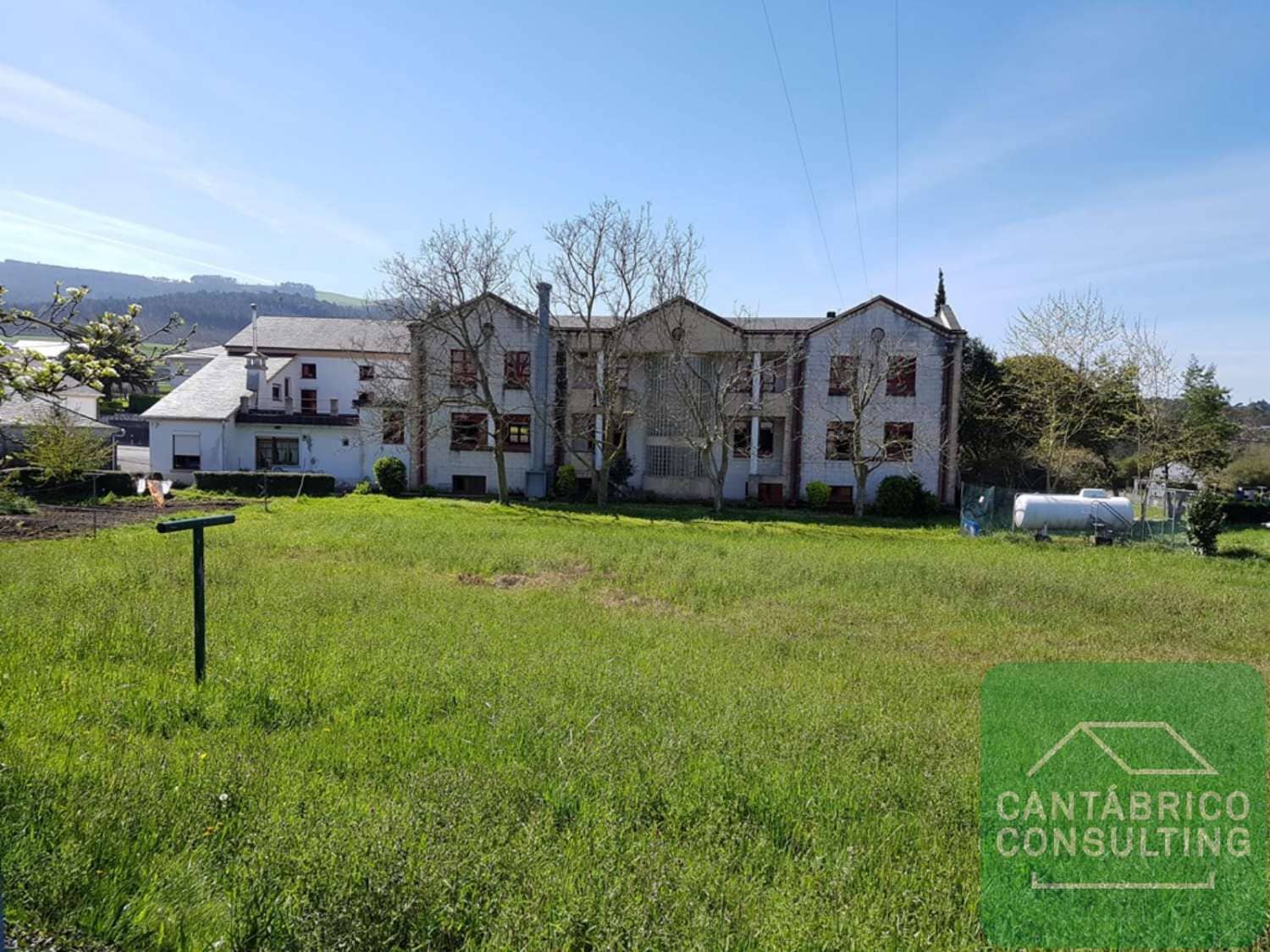 Hotel na sprzedaż w Coana - 700 000 € (Ref: 10061273)