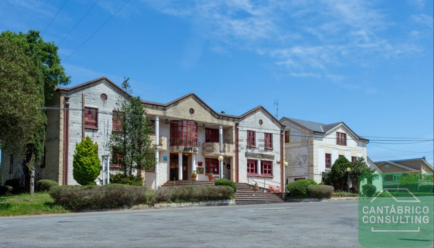 Hotel na sprzedaż w Coana - 700 000 € (Ref: 10061273)