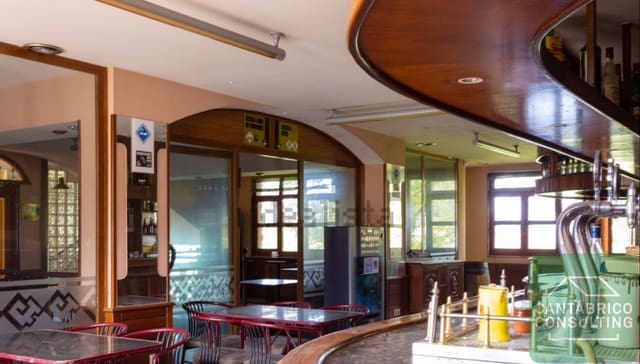 Hotel na sprzedaż w Coaña - 700 000 € (Ref: 10061273)
