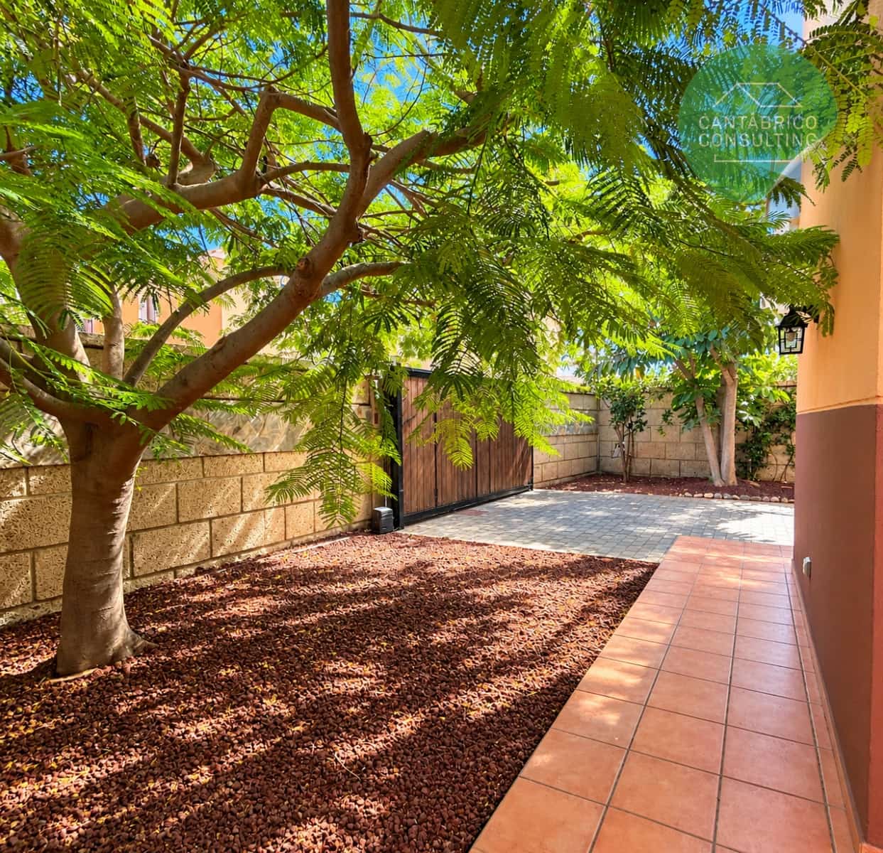 2 chambre Villa/Maison à vendre à Arona avec garage - 437 000 € (Ref: 10139132)