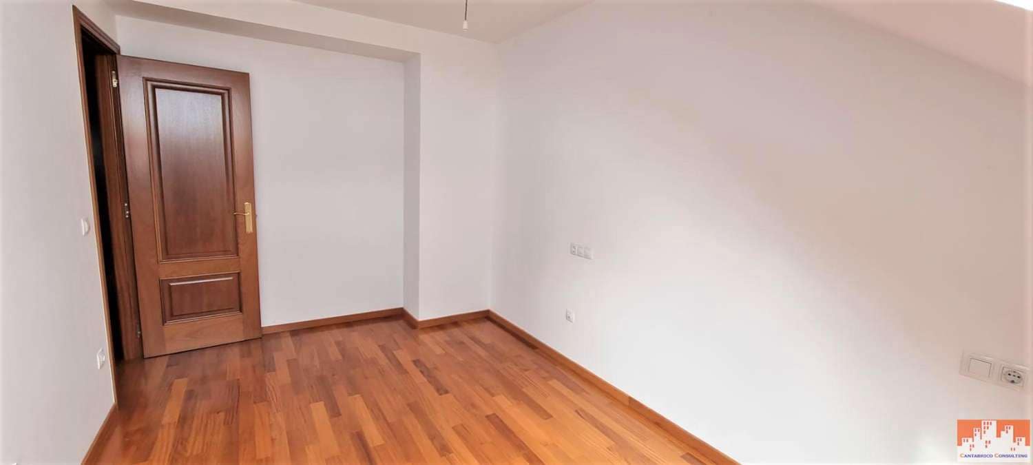 2 soveværelse Penthouse til salg i El Franco - € 130.000 (Ref: 3922473)