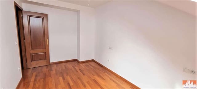 2 soveværelse Penthouse til salg i El Franco - € 130.000 (Ref: 3922473)