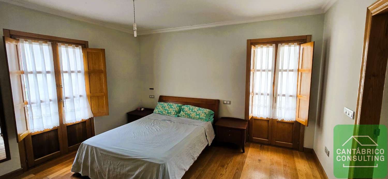 4 soveværelse Lejlighed til salg i Navia - € 310.000 (Ref: 3992836)