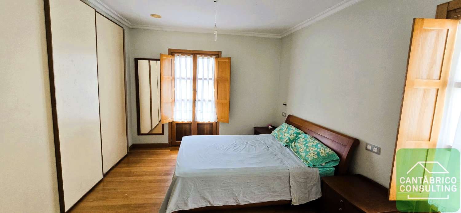 4 soveværelse Lejlighed til salg i Navia - € 310.000 (Ref: 3992836)