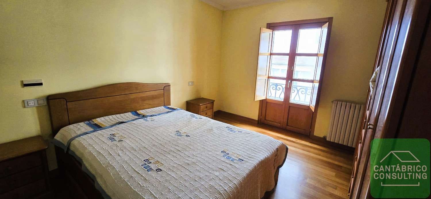 4 soveværelse Lejlighed til salg i Navia - € 310.000 (Ref: 3992836)