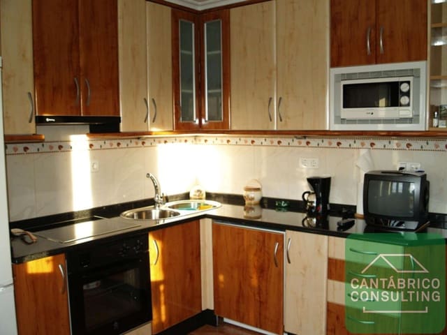 5 quarto Casa em Banda para venda em Coaña - 260 000 € (Ref: 4036648)