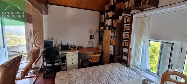Casa de 3 habitaciones en Villayón en venta con garaje - 188.000 € (Ref: 6044228)