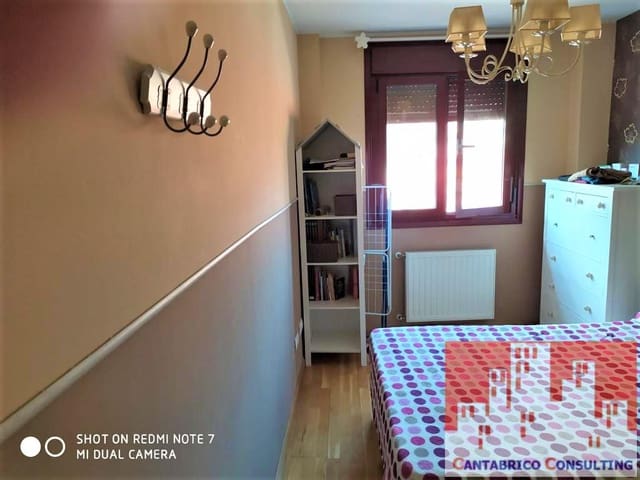 Piso de 2 habitaciones en Oviedo en venta - 188.000 € (Ref: 6076024)