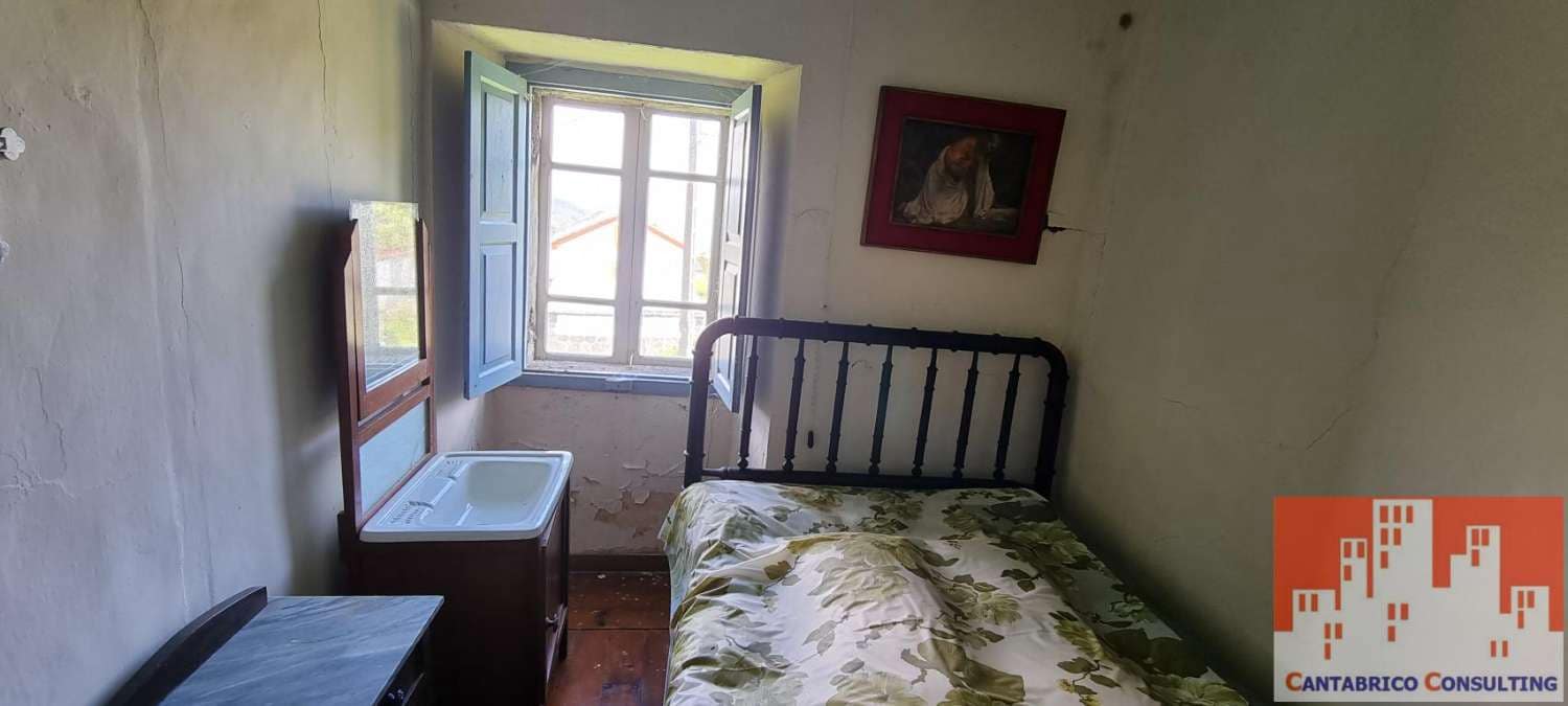 4 bedroom Townhouse for sale in Boal - € 89,000 (Ref: 6226470)