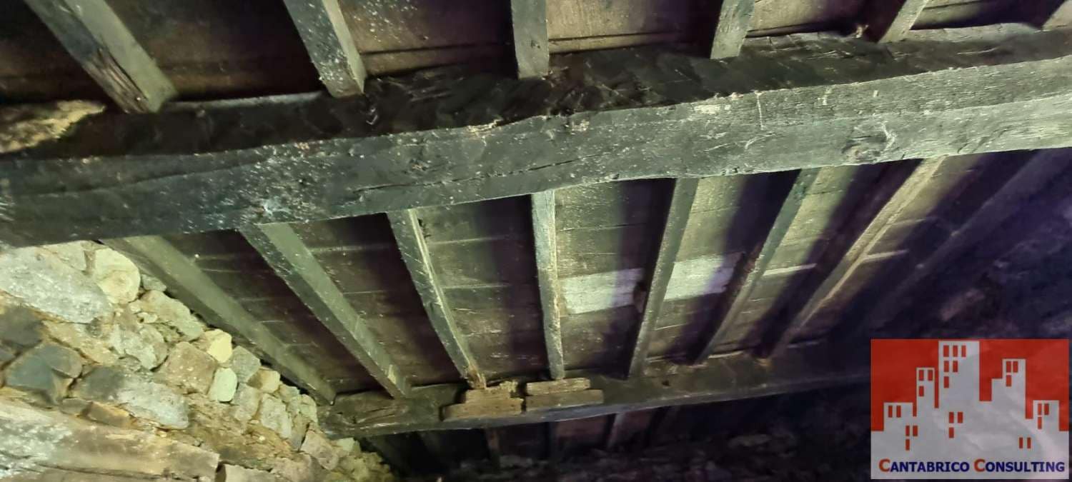 4 bedroom Townhouse for sale in Boal - € 89,000 (Ref: 6226470)