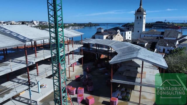 3 makuuhuone Rivitalo myytävänä paikassa Castropol mukana 
autotalli - 285 000 € (Ref: 7923490)