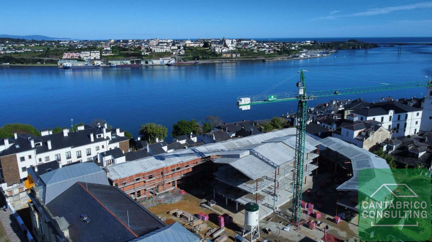 3 makuuhuone Rivitalo myytävänä paikassa Castropol mukana 
autotalli - 287 000 € (Ref: 7923491)