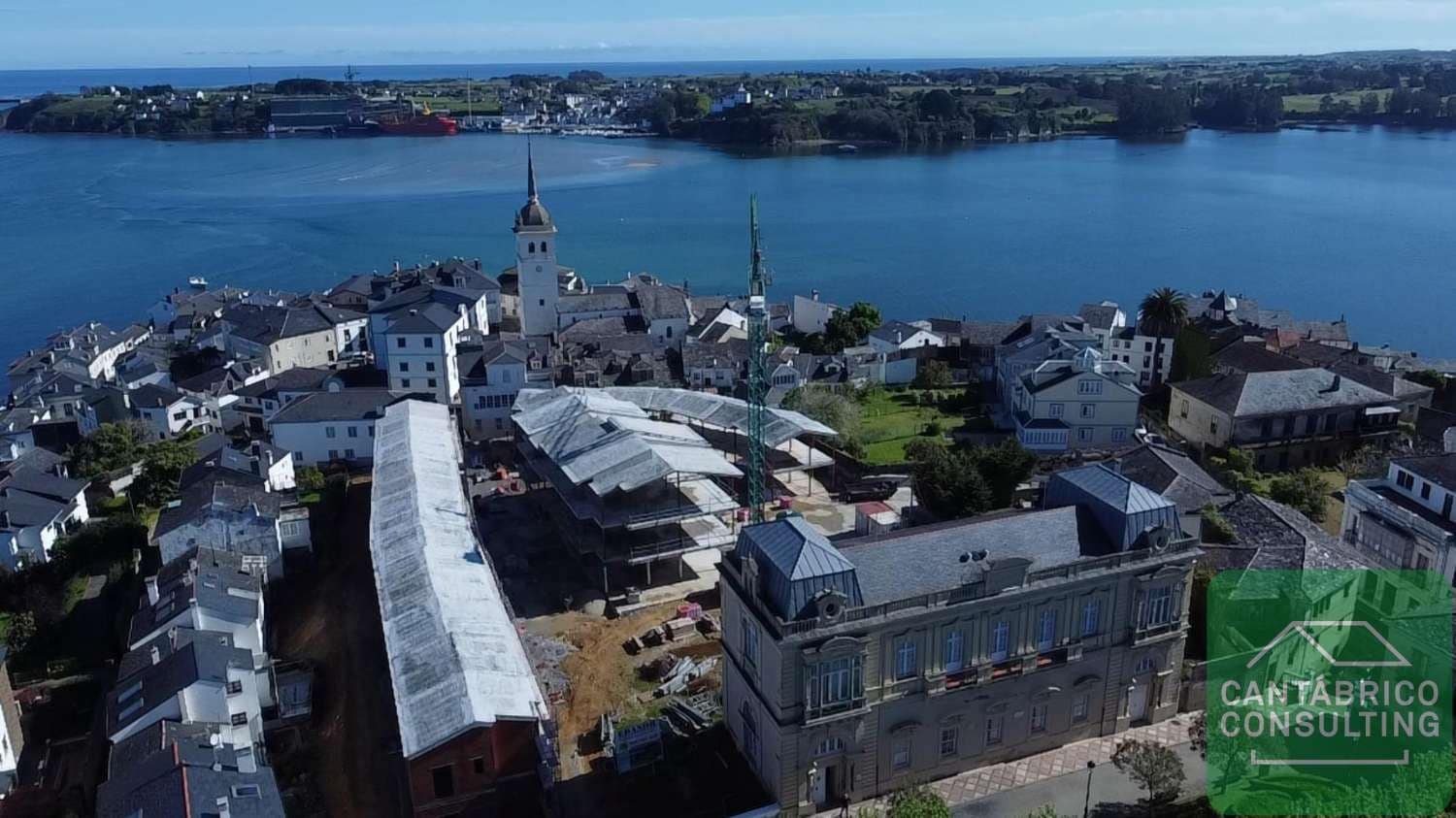 3 makuuhuone Rivitalo myytävänä paikassa Castropol mukana 
autotalli - 287 000 € (Ref: 7923491)