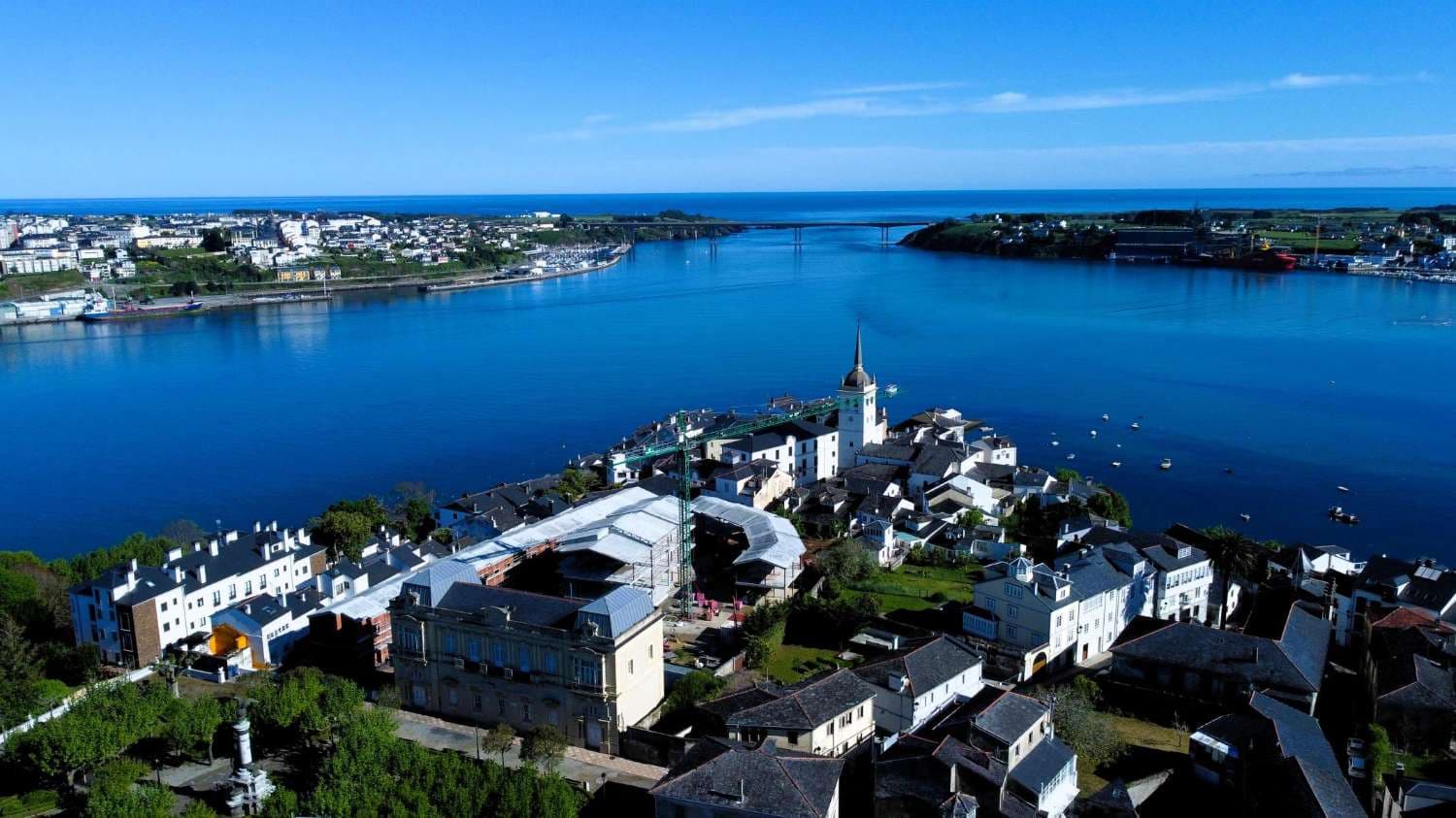 3 soveværelse Lejlighed til salg i Castropol med garage - € 264.800 (Ref: 8046917)