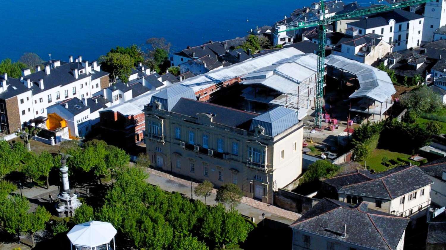 3 soveværelse Lejlighed til salg i Castropol med garage - € 264.800 (Ref: 8046917)