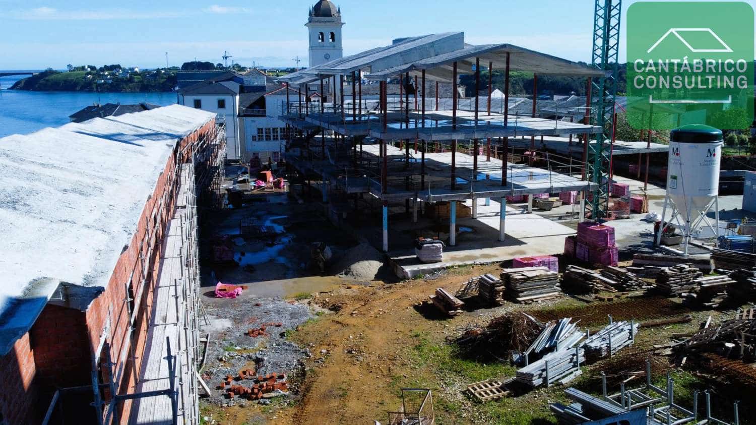 3 soveværelse Rækkehus til salg i Castropol med garage - € 299.500 (Ref: 8046923)