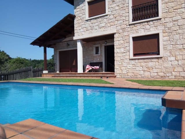 3 chambre Maison de Ville à vendre à Lugo ville avec piscine - 550 000 € (Ref: 8140288)