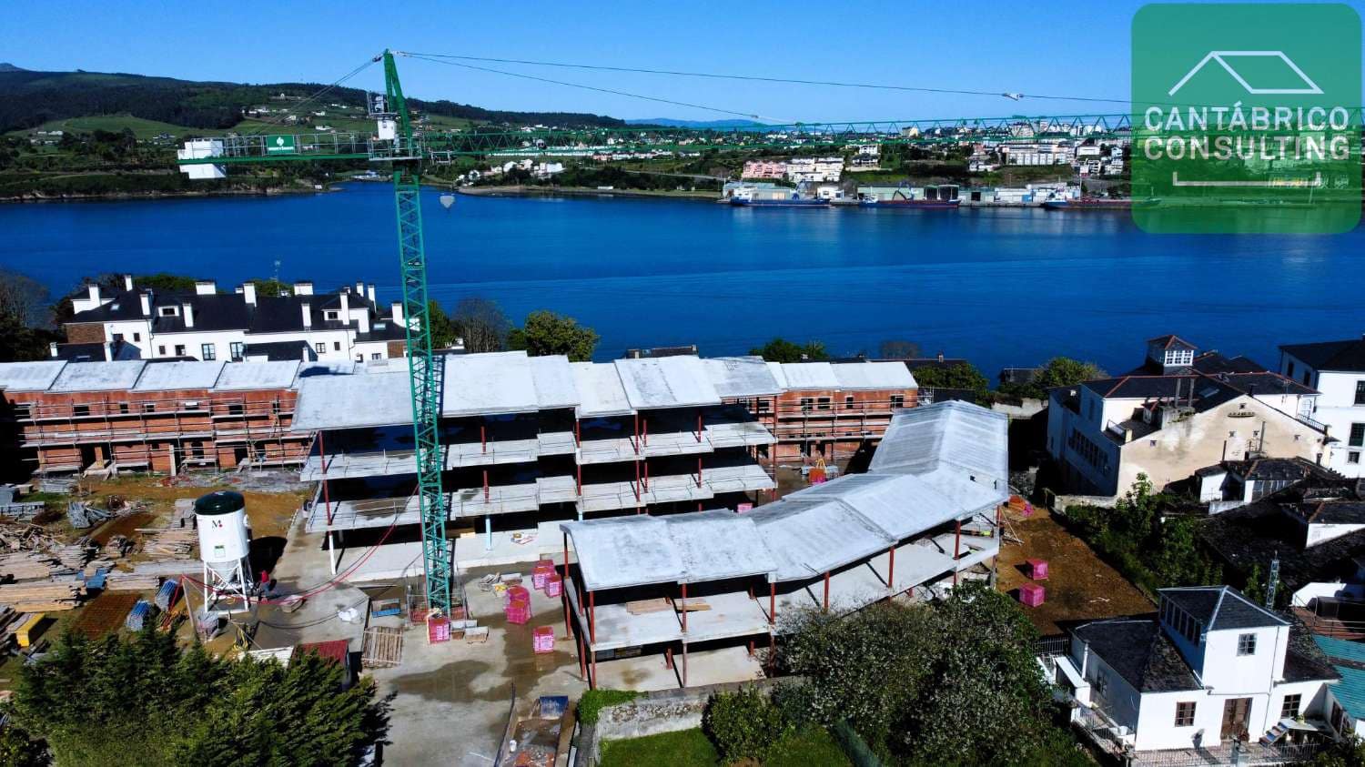 3 soveværelse Rækkehus til salg i Castropol - € 278.600 (Ref: 8183535)