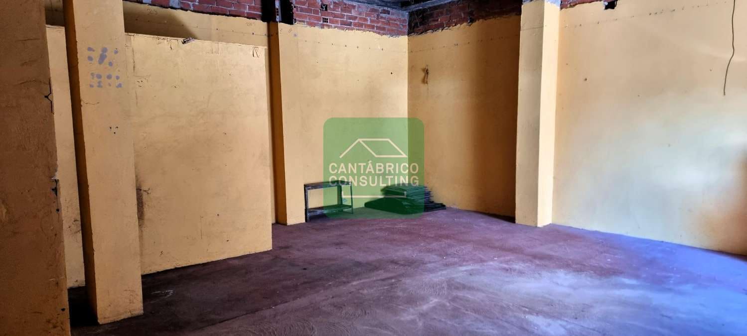 Local Commercial à vendre à Navia - 290 000 € (Ref: 8339398)