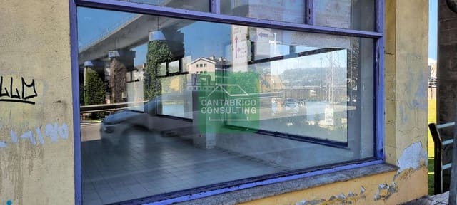 Erhverv til salg i Navia - € 290.000 (Ref: 8339398)