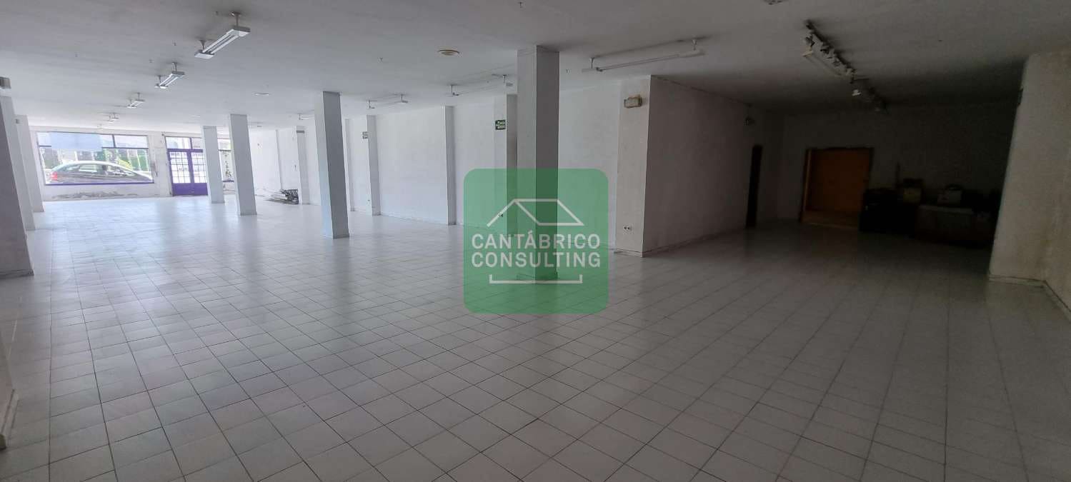 Local Commercial à vendre à Navia - 290 000 € (Ref: 8339398)