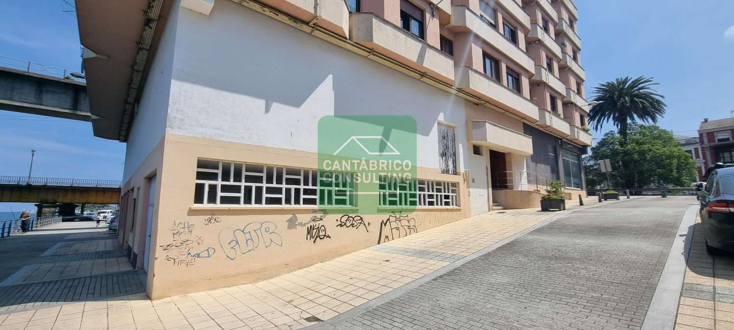 Local Commercial à vendre à Navia - 290 000 € (Ref: 8339398)