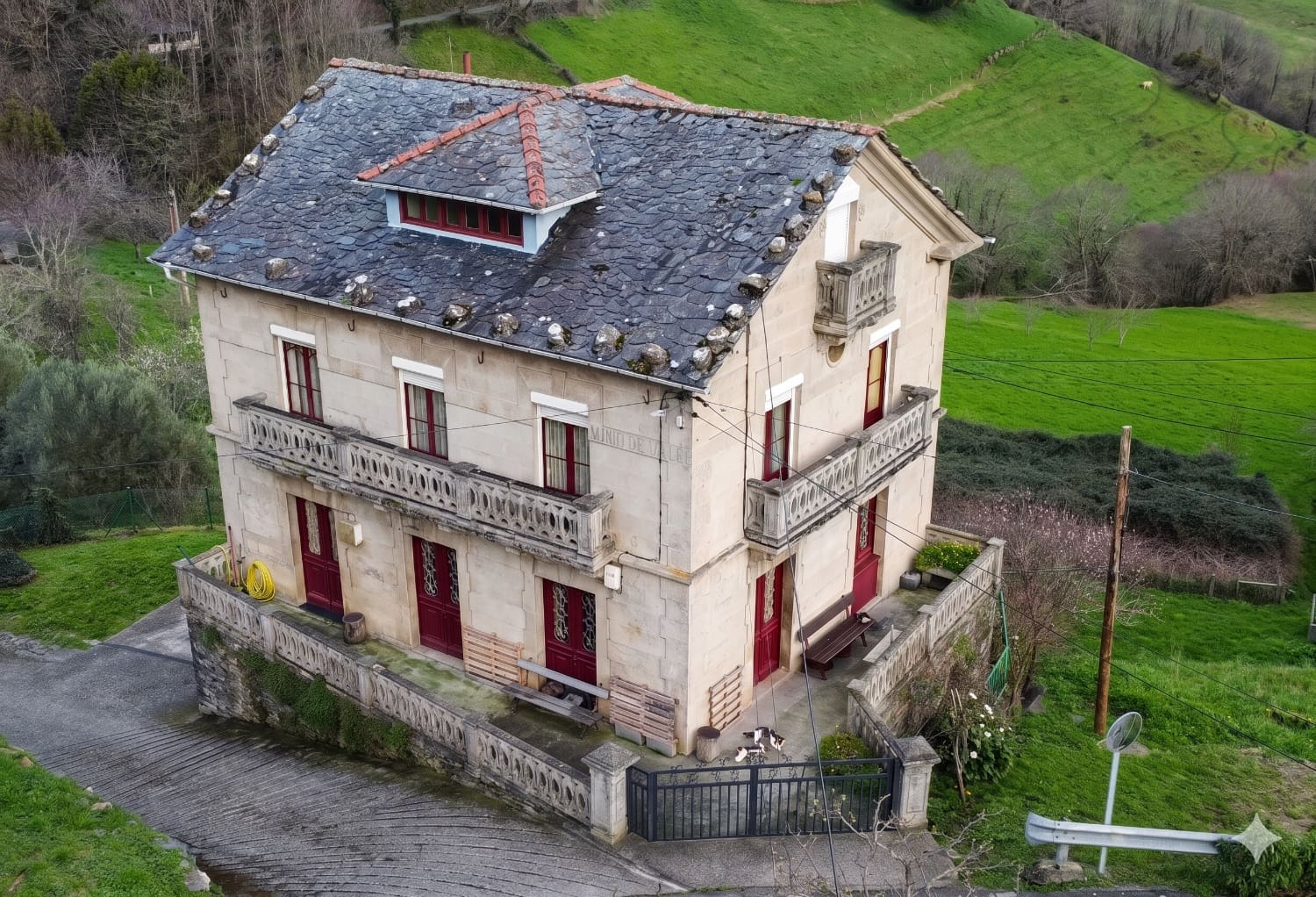 Casa de 3 habitaciones en Boal en venta - 135.000 € (Ref: 8404744)