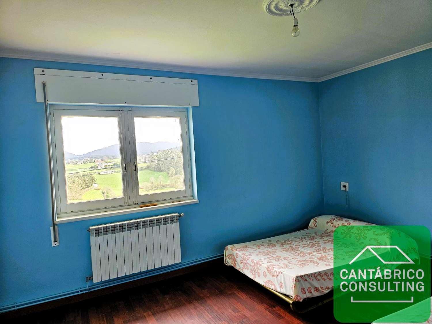 7 soverom Hus til salgs i Navia - € 359 000 (Ref: 8640765)