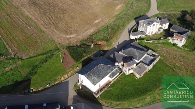 7 chambre Maison de Ville à vendre à Navia - 359 000 € (Ref: 8640765)