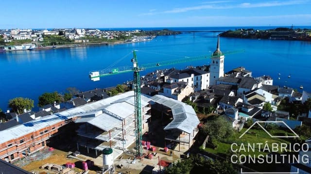 3 makuuhuone Rivitalo myytävänä paikassa Castropol mukana 
autotalli - 273 460 € (Ref: 8662070)