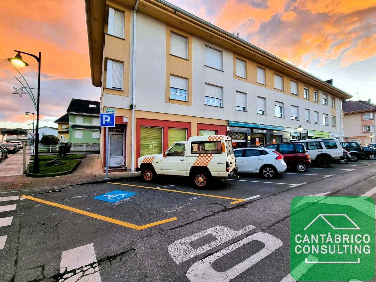 Erhverv til salg i El Franco - € 130.000 (Ref: 8671731)