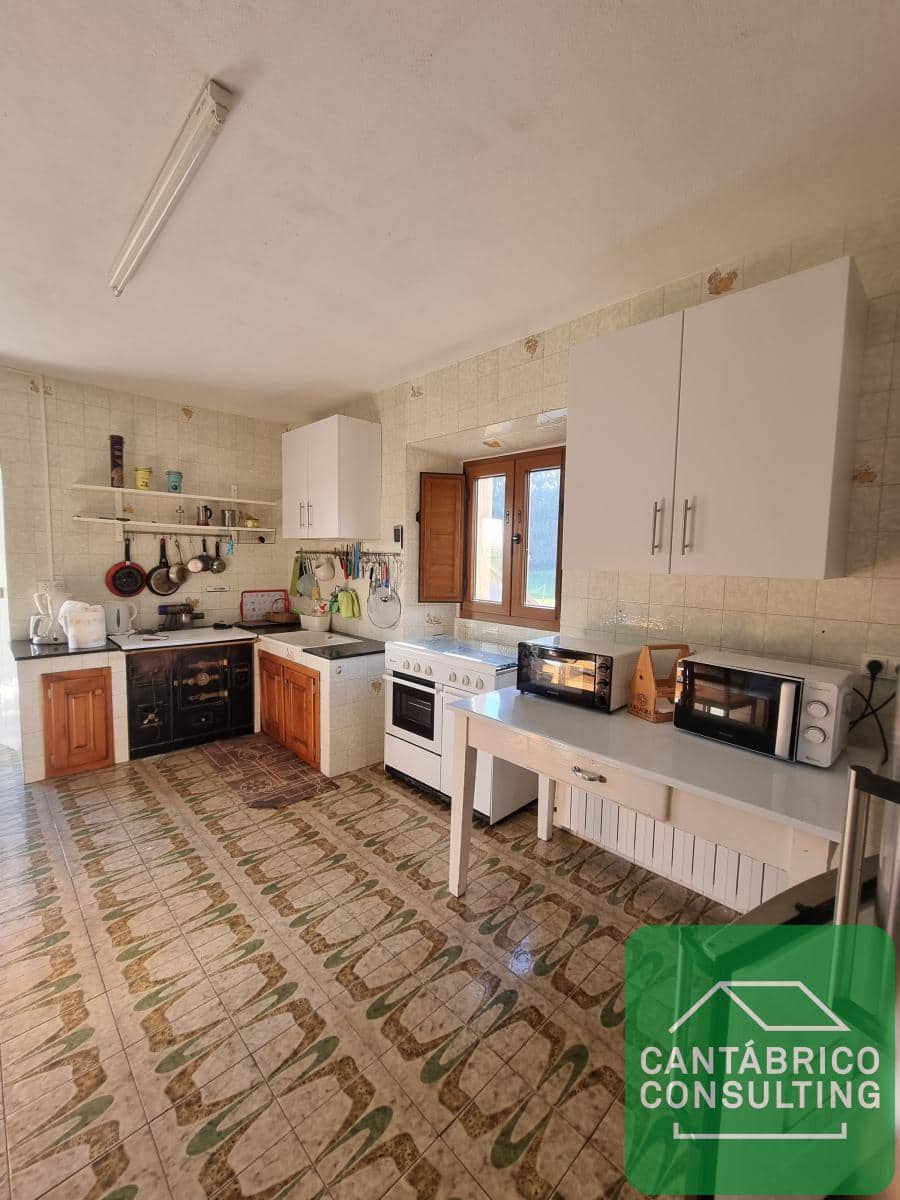 3 soveværelse Byhus til salg i Luarca - € 169.000 (Ref: 8701614)