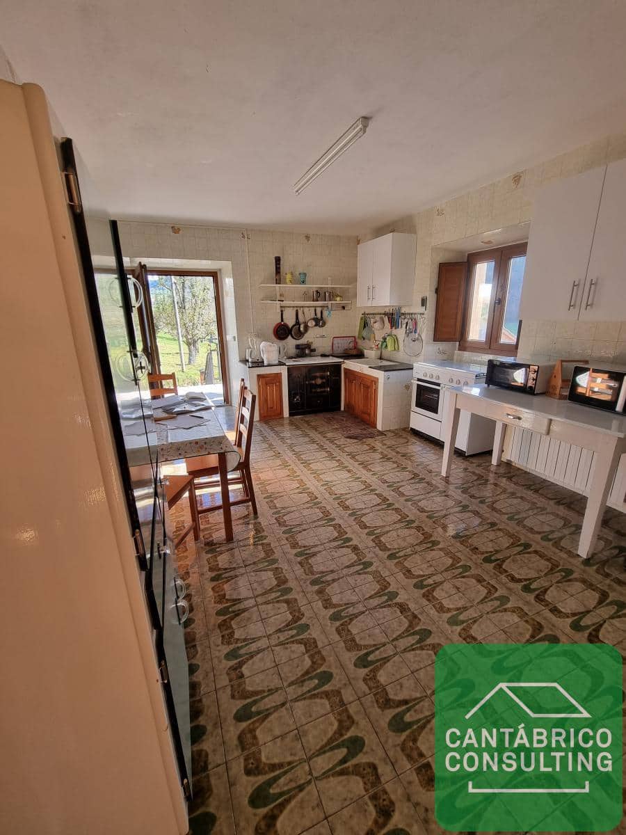 3 soveværelse Byhus til salg i Luarca - € 169.000 (Ref: 8701614)