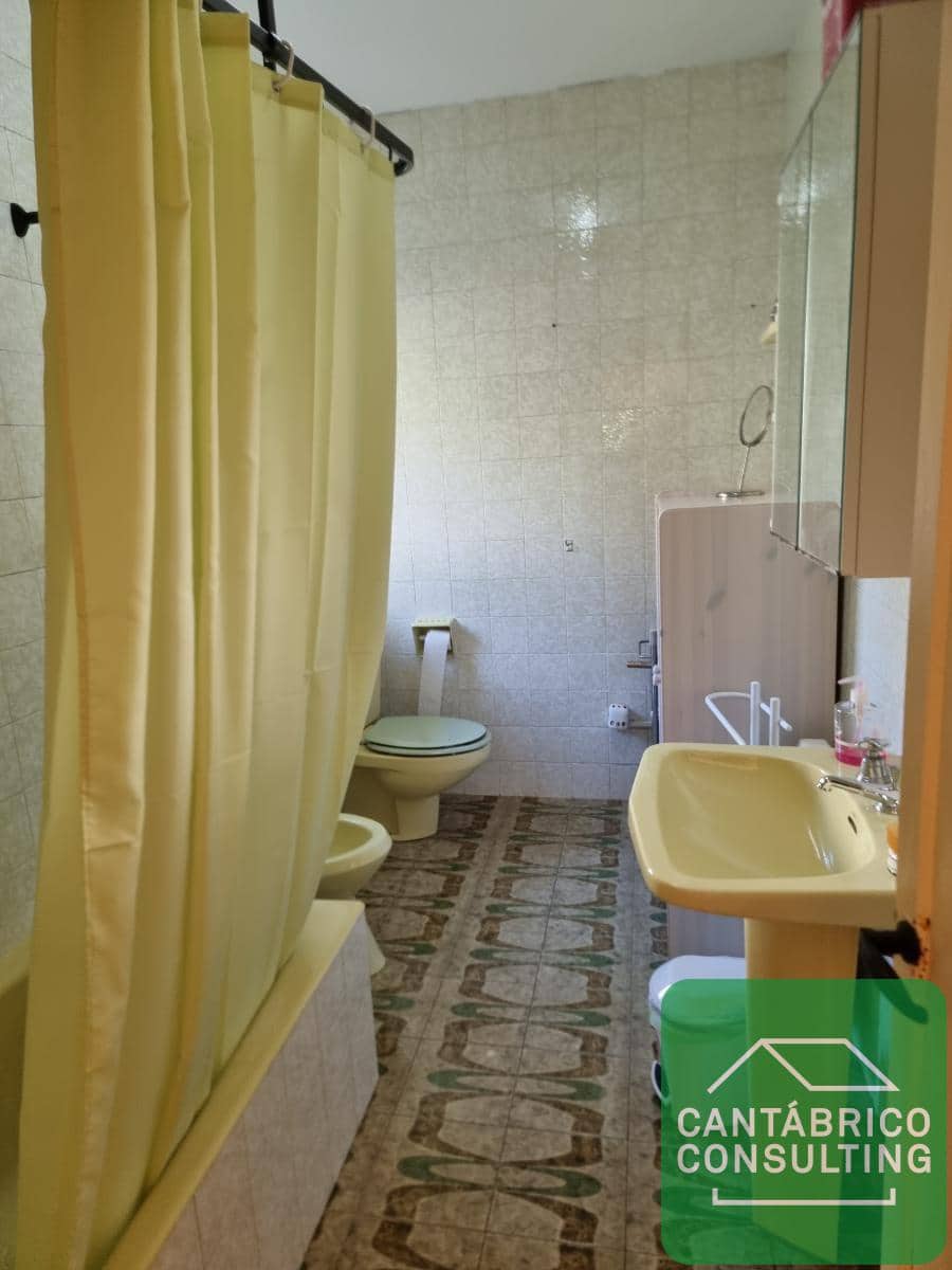 3 soveværelse Byhus til salg i Luarca - € 169.000 (Ref: 8701614)