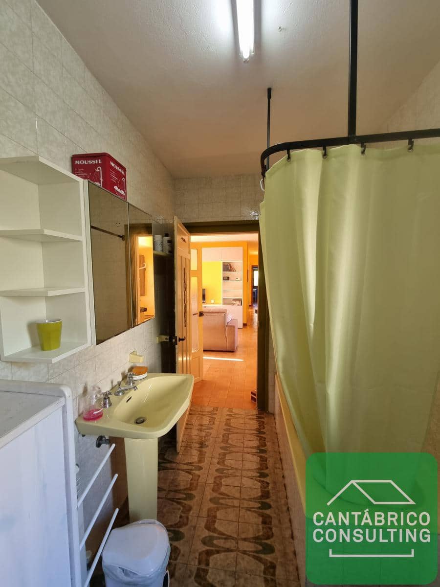 3 soveværelse Byhus til salg i Luarca - € 169.000 (Ref: 8701614)