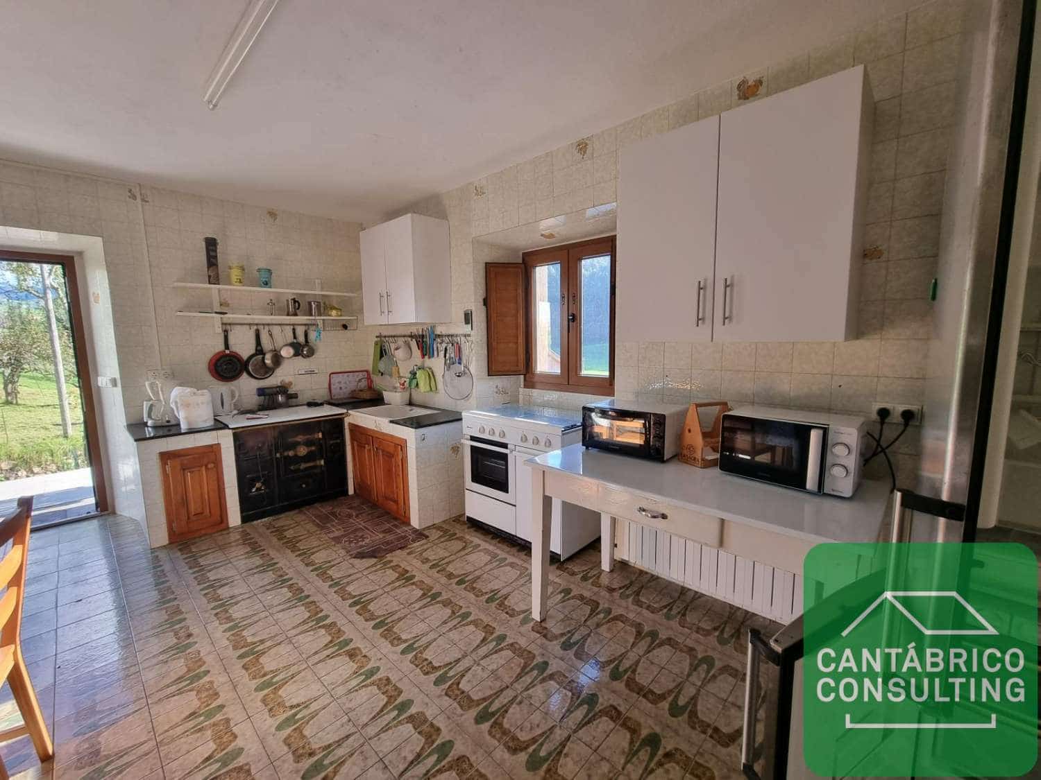 3 soveværelse Byhus til salg i Luarca - € 169.000 (Ref: 8701614)