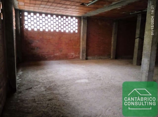 Erhverv til salg i Navia - € 117.000 (Ref: 8707209)