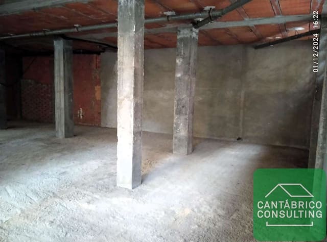 Erhverv til salg i Navia - € 117.000 (Ref: 8707209)