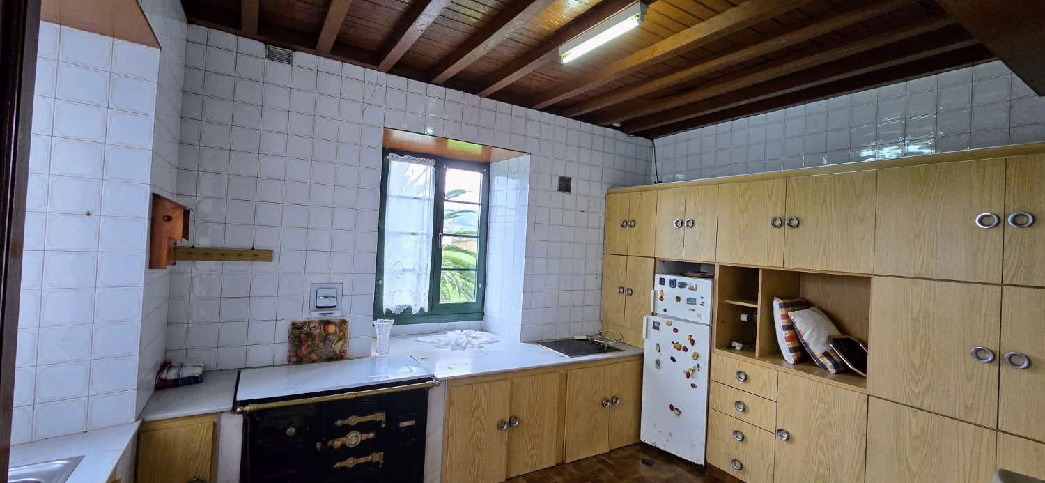 5 soveværelse Byhus til salg i Castropol - € 210.000 (Ref: 8763367)