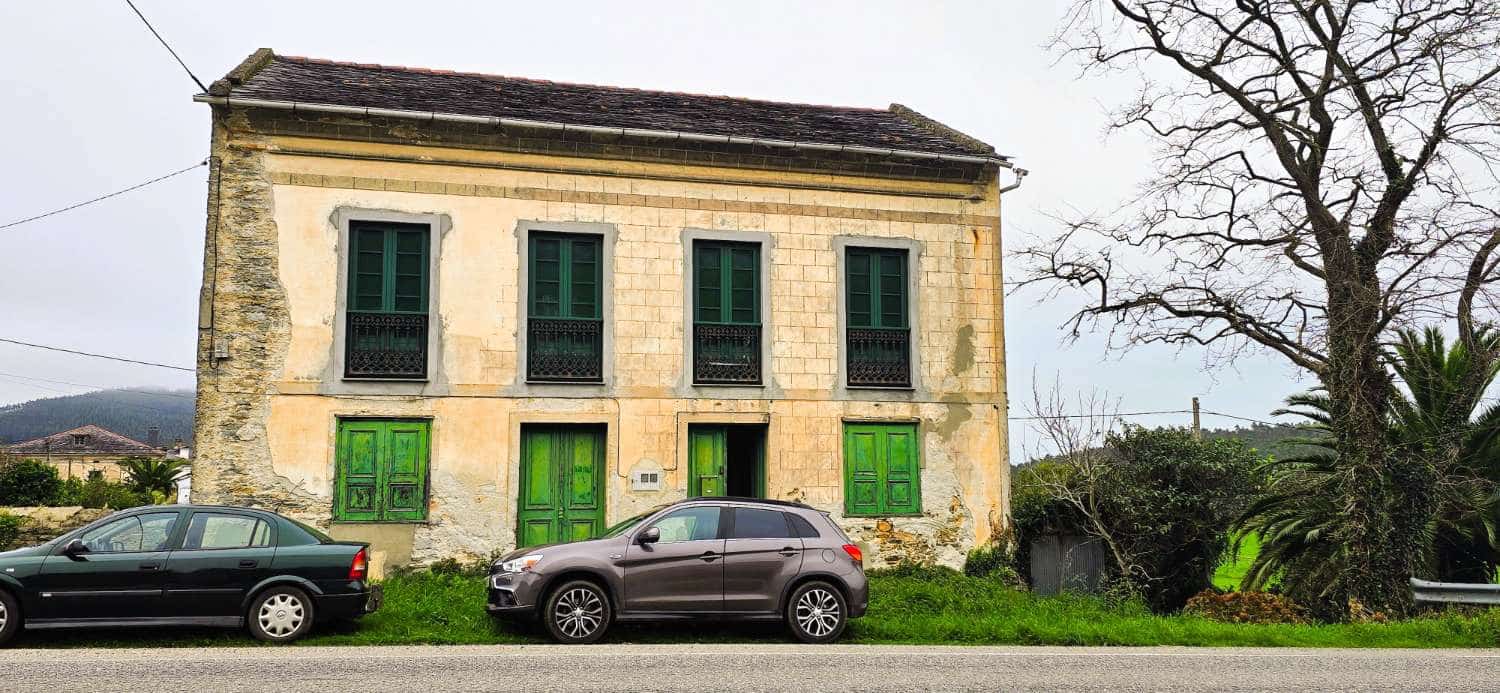 5 soveværelse Byhus til salg i Castropol - € 210.000 (Ref: 8763367)