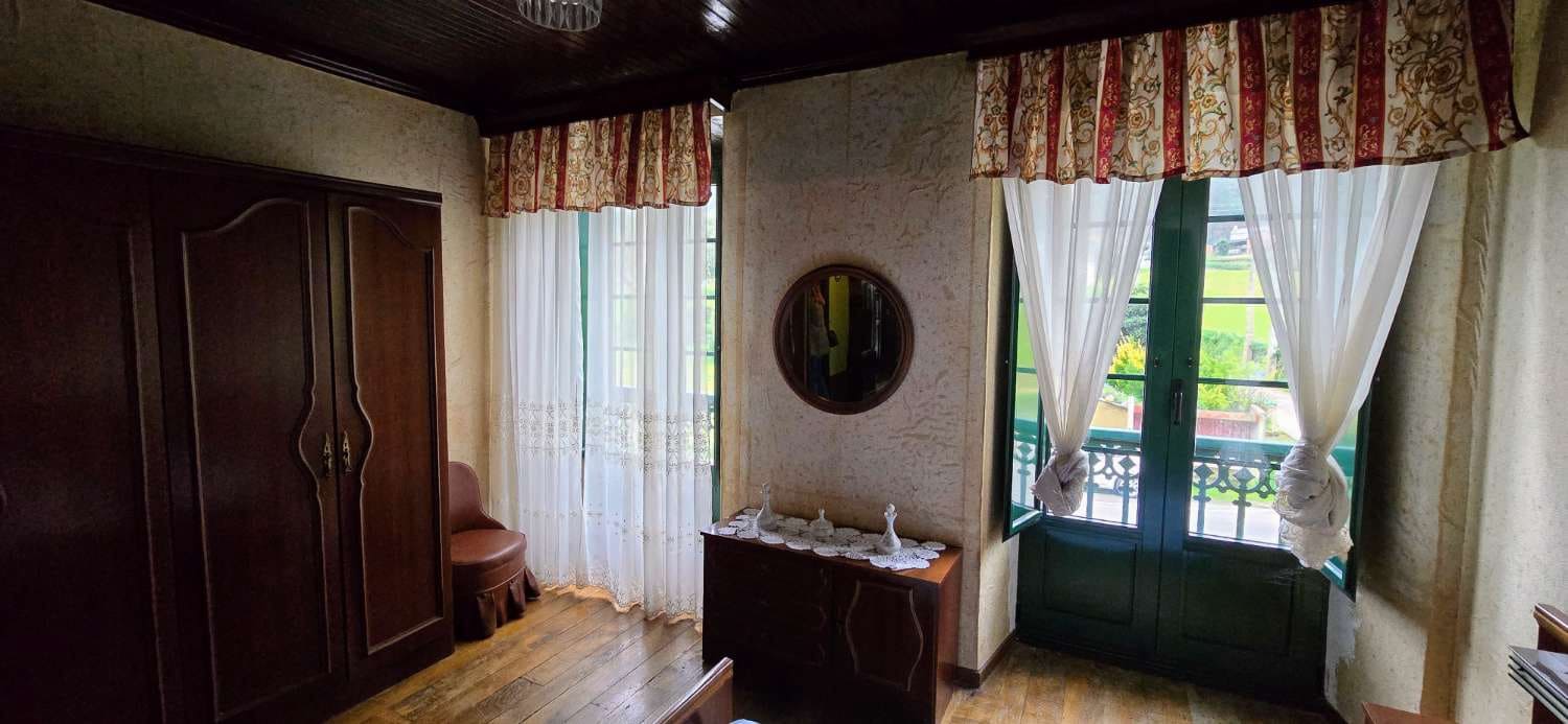 5 soveværelse Byhus til salg i Castropol - € 210.000 (Ref: 8763367)