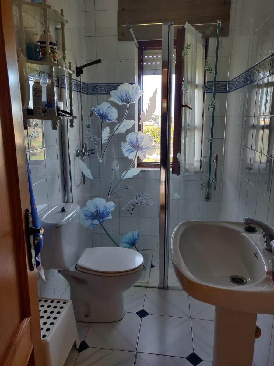 6 soveværelse Villa til salg i Coana med garage - € 500.000 (Ref: 8786013)