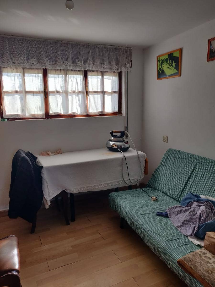 6 soveværelse Villa til salg i Coana med garage - € 500.000 (Ref: 8786013)