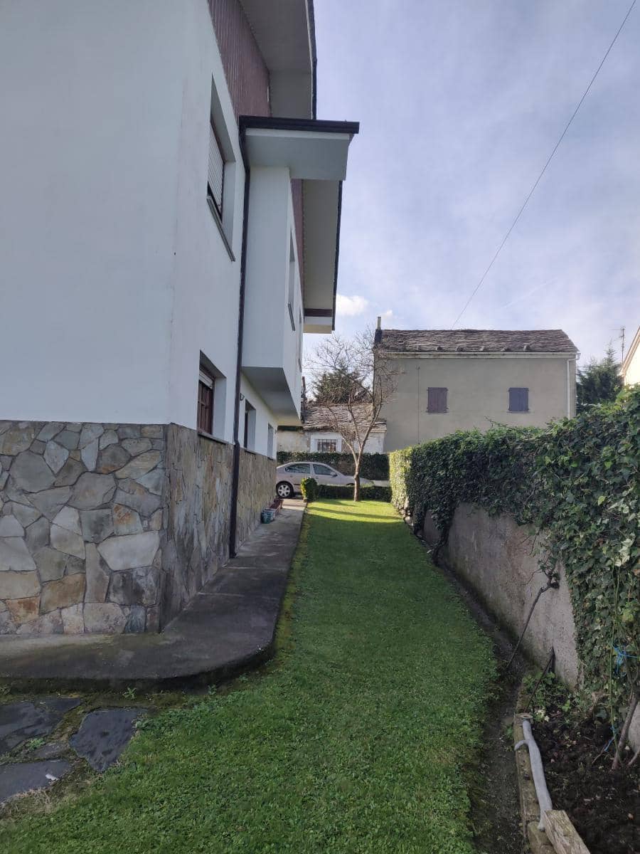 6 soveværelse Villa til salg i Coana med garage - € 500.000 (Ref: 8786013)