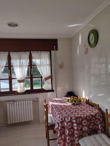 6 makuuhuone Huvila myytävänä paikassa Coaña mukana 
autotalli - 500 000 € (Ref: 8786013)