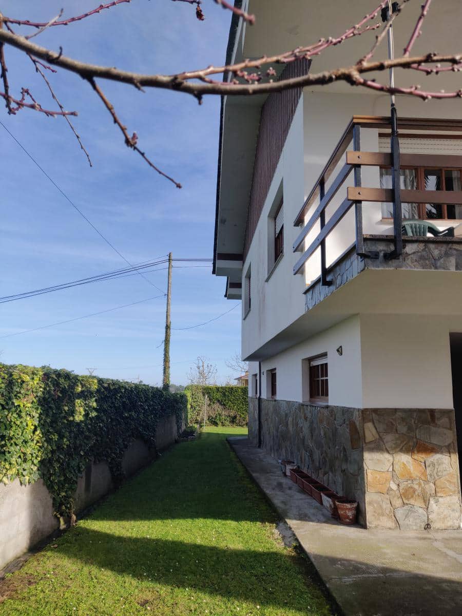 6 soveværelse Villa til salg i Coana med garage - € 500.000 (Ref: 8786013)