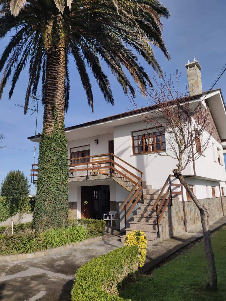 6 soveværelse Villa til salg i Coana med garage - € 500.000 (Ref: 8786013)