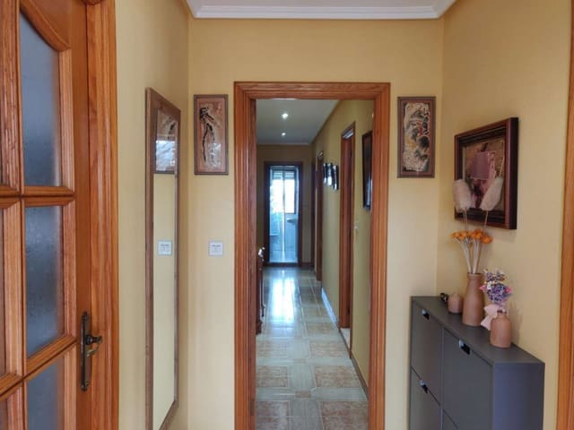 6 makuuhuone Huvila myytävänä paikassa Coaña mukana 
autotalli - 500 000 € (Ref: 8786013)