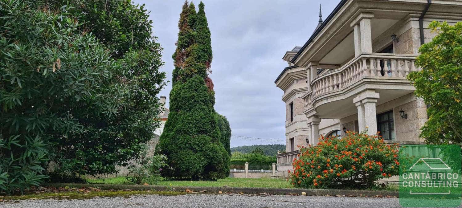 12 slaapkamer Villa te koop in Navia - € 900.000 (Ref: 8821553)