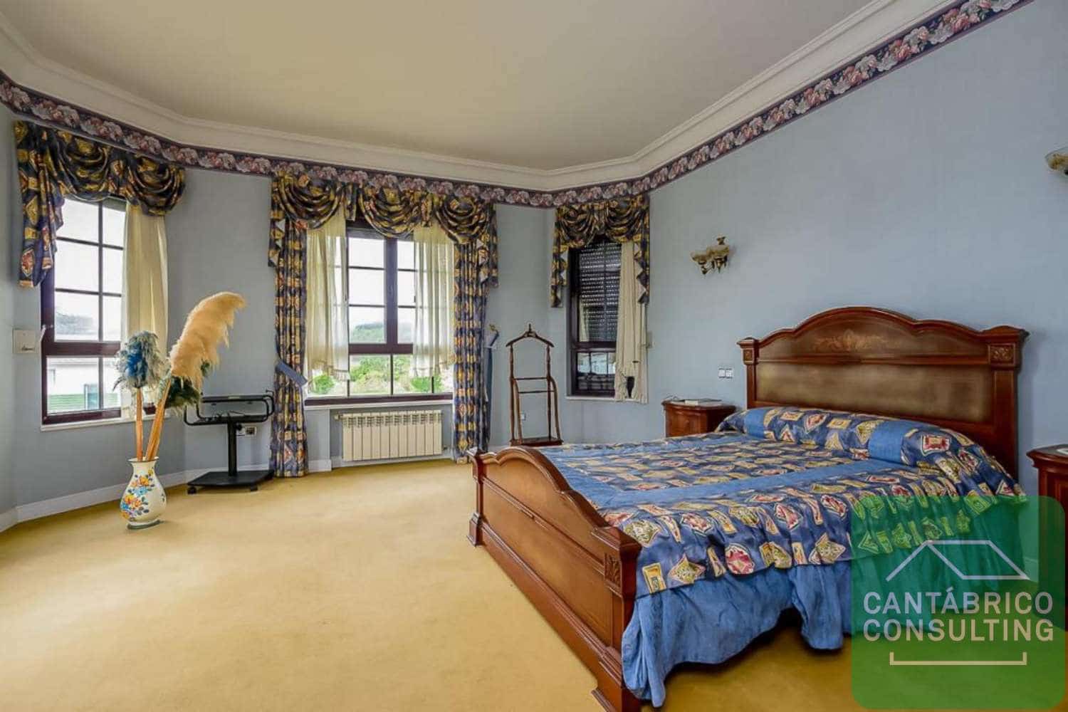 12 slaapkamer Villa te koop in Navia - € 900.000 (Ref: 8821553)